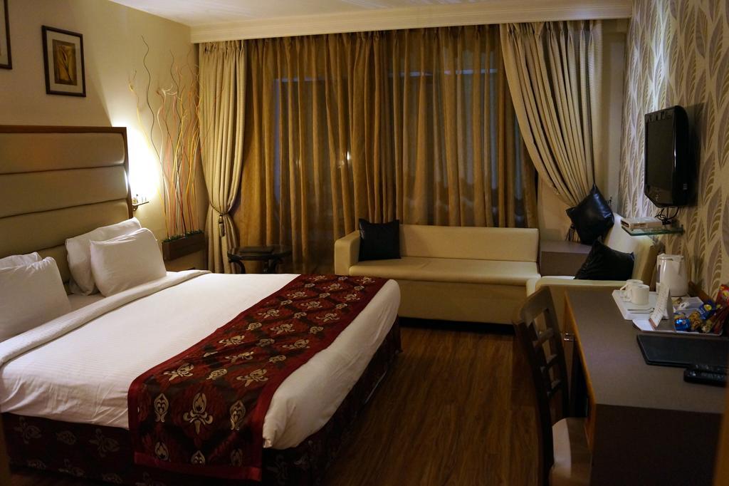 The Grand Solitaire Hyderabad Eksteriør bilde
