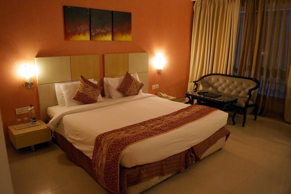 The Grand Solitaire Hyderabad Eksteriør bilde
